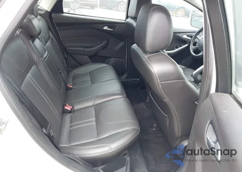 2013 Ford Focus Se z USA, uszkodzony, nr VIN 1FADP3F24DL166619